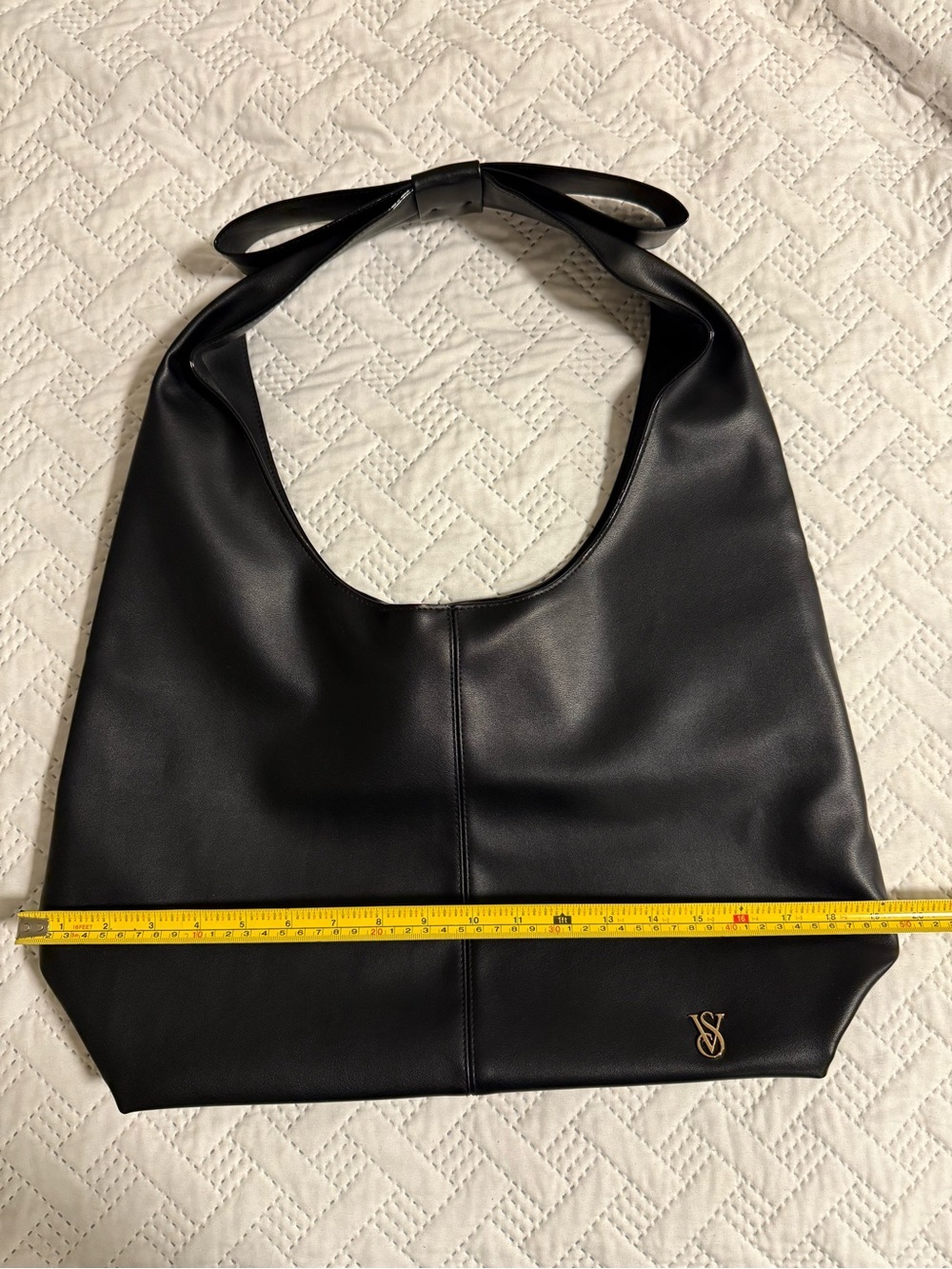 Victoria’s Secret Black Faux Leather Hobo Shoulder Bag Large Tote - Picture 15 of 16